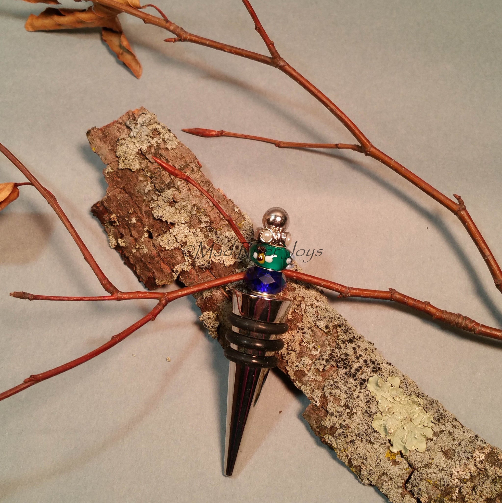 Bottle Stopper--Honey Bee Murano Glass Bead