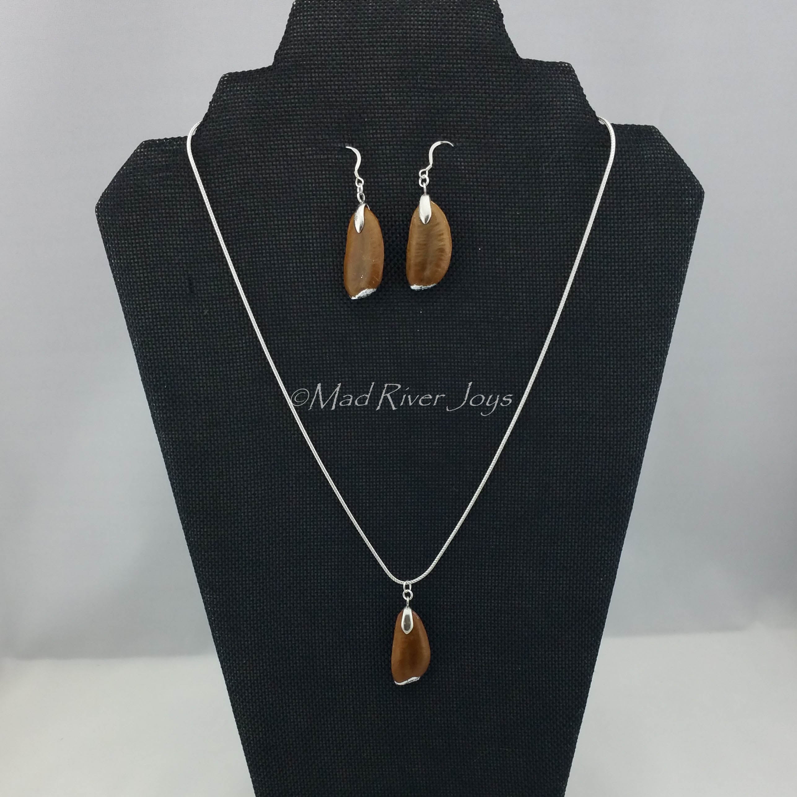 Necklace--Gilded PawPaw